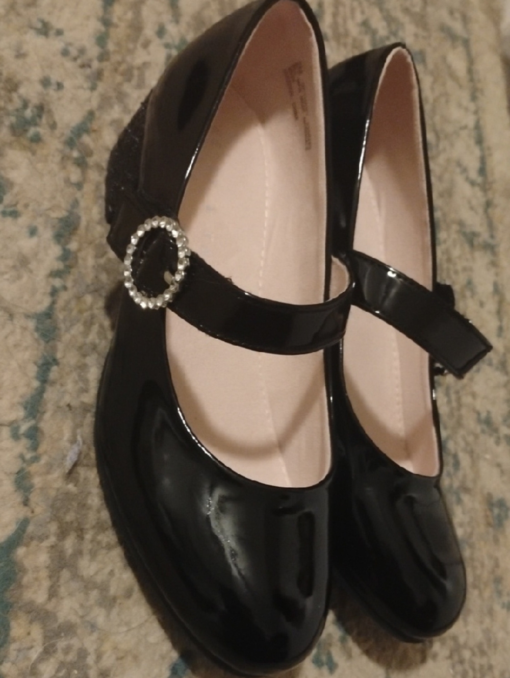 Kelly & Katie Black Patent Mary Jane with Rhinestone Buckle Size 2M
